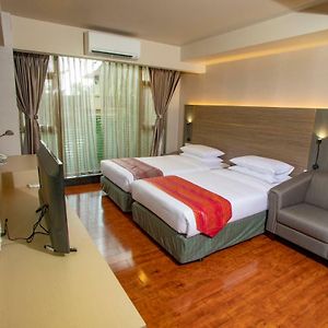 Deluxe Family Suite
